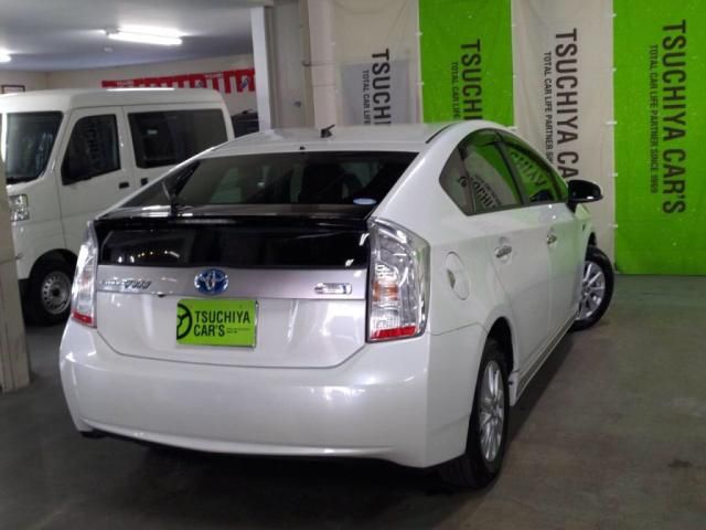 TOYOTA PRIUS PHV 2015 Image 31