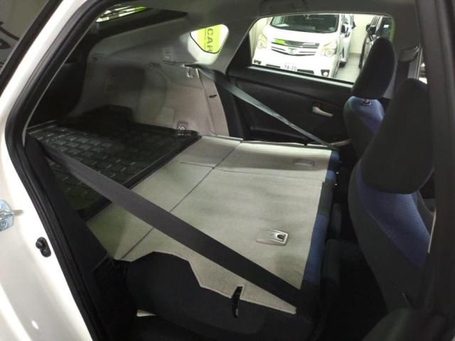 TOYOTA PRIUS PHV 2015 Image 31