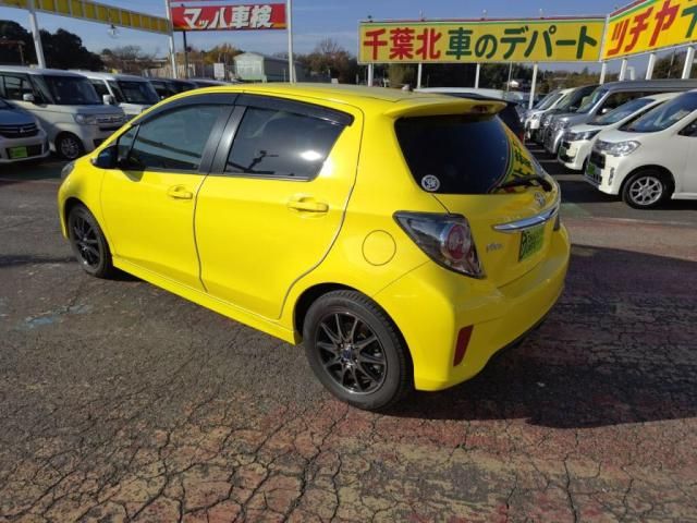 TOYOTA VITZ 2015 Image 31