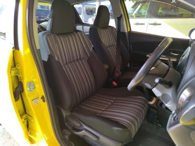 TOYOTA VITZ 2015 Image 31