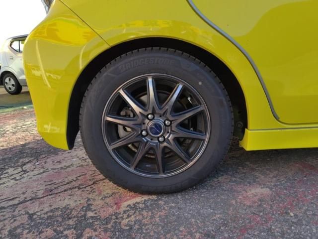 TOYOTA VITZ 2015 Image 31