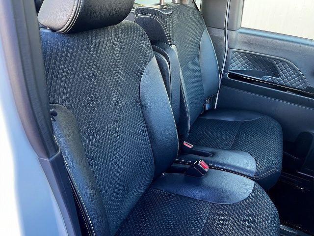 DAIHATSU TANTO CUSTOM 2021 Image 31