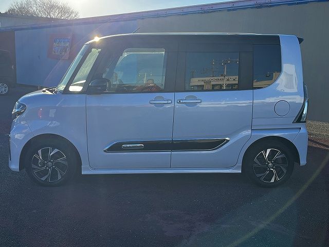 DAIHATSU TANTO CUSTOM 2021 Image 31