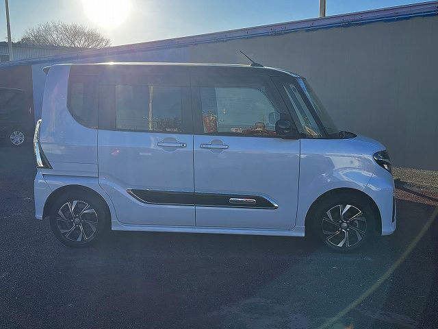 DAIHATSU TANTO CUSTOM 2021 Image 31