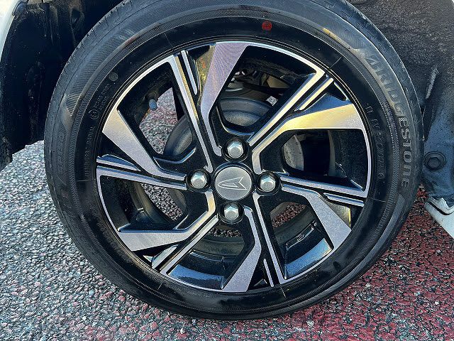 DAIHATSU TANTO CUSTOM 2021 Image 31