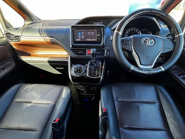 TOYOTA ESQUIRE 2017 Image 31