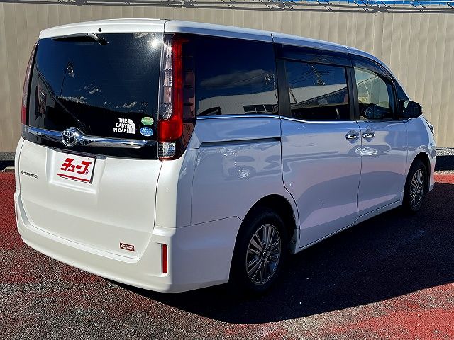 TOYOTA ESQUIRE 2017 Image 31