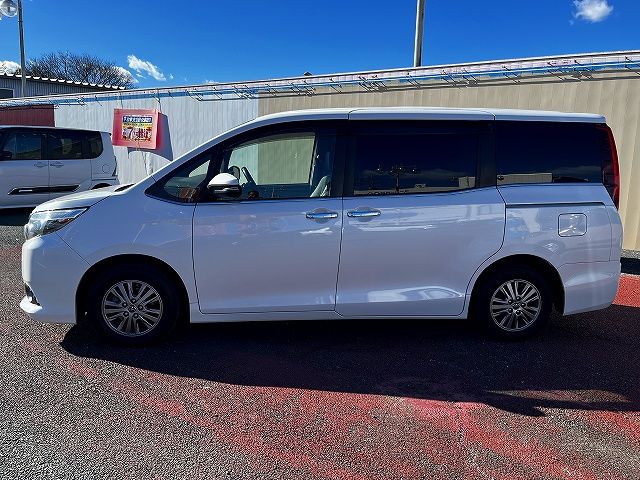 TOYOTA ESQUIRE 2017 Image 31