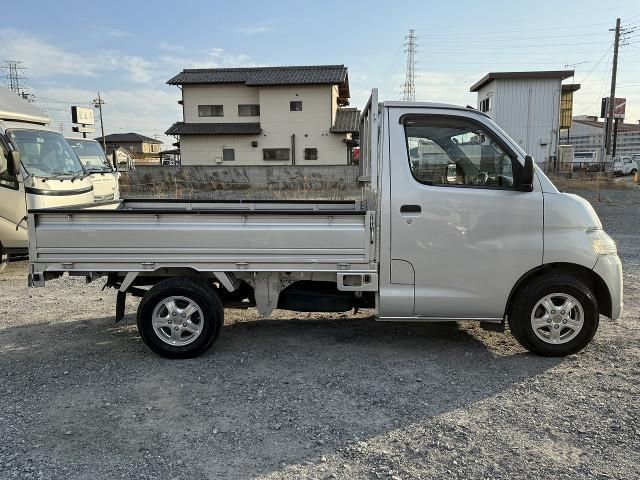 TOYOTA LITEACE TRUCK 4WD 2012 Image 31