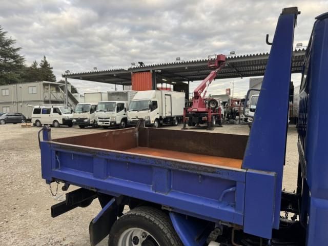 MITSUBISHI CANTER 2010 Image 31