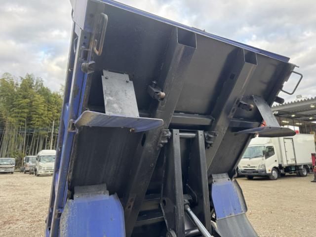 MITSUBISHI CANTER 2010 Image 31