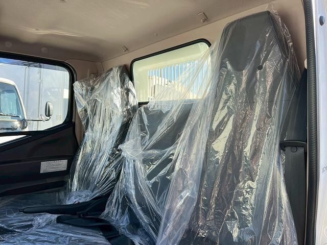 MITSUBISHI CANTER 2025 Image 31