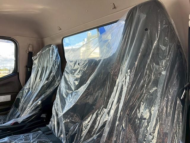 MITSUBISHI CANTER 2025 Image 31