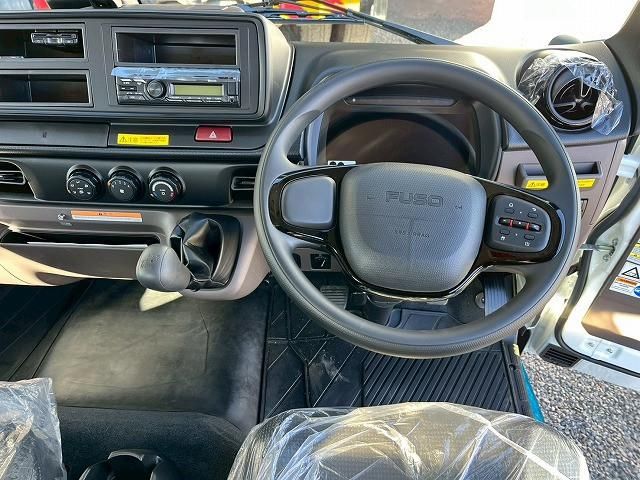 MITSUBISHI CANTER 2025 Image 31