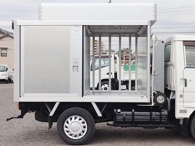 MAZDA BONGO TRUCK 2WD 2018 Image 31