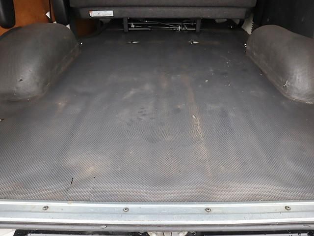 TOYOTA HIACE VAN 2WD 2020 Image 31