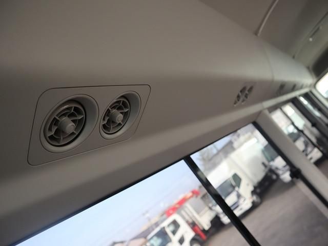 HINO LIESSE2 2018 Image 31