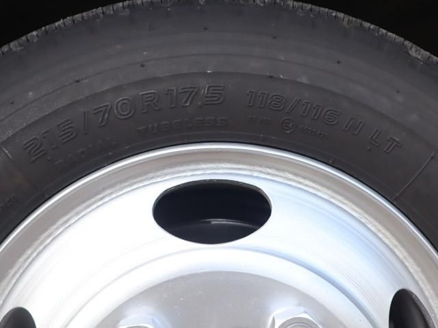 HINO LIESSE2 2018 Image 31