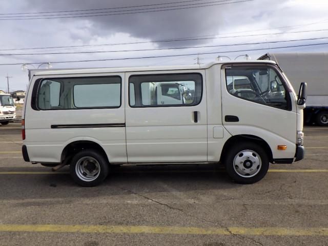 HINO DUTRO 2018 Image 31