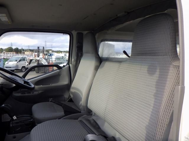 HINO DUTRO 2018 Image 31