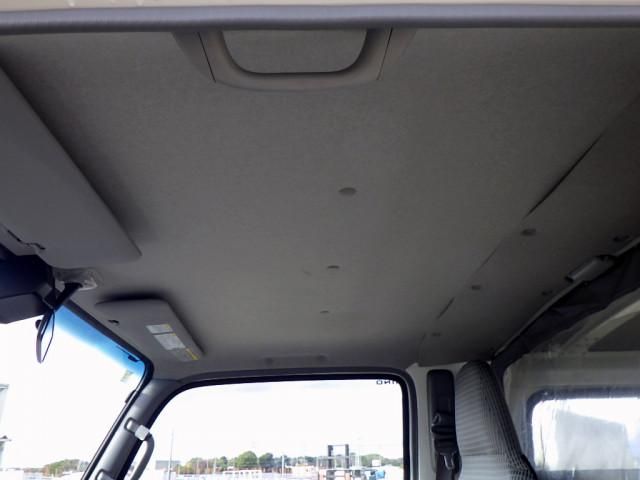 HINO DUTRO 2018 Image 31