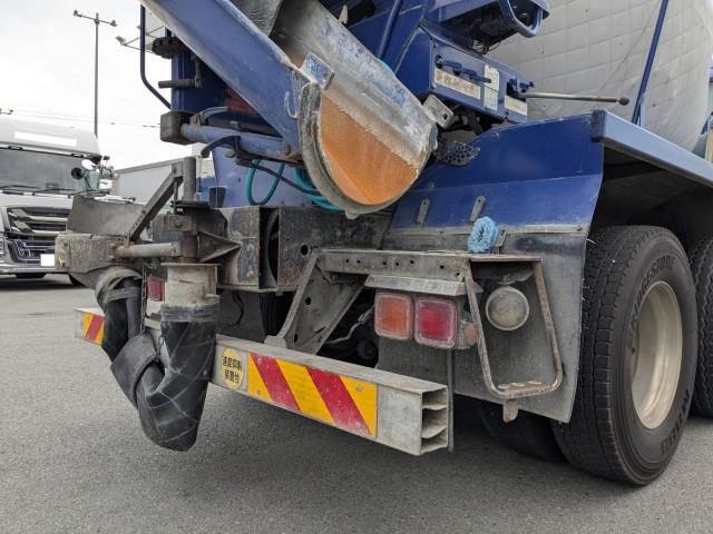 MITSUBISHI FUSOU SUPER GREAT 2014 Image 31