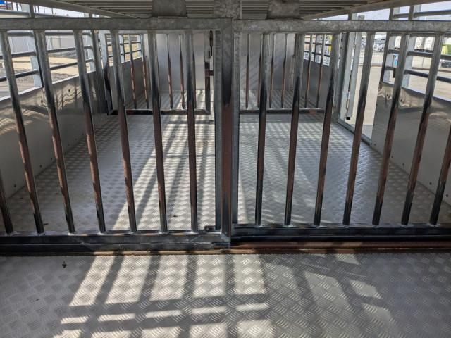 HINO RANGER 2011 Image 31