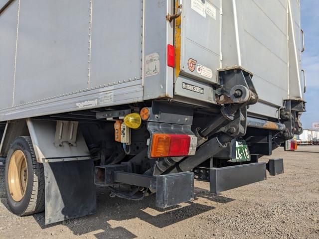 TOYOTA DYNA 2017 Image 31