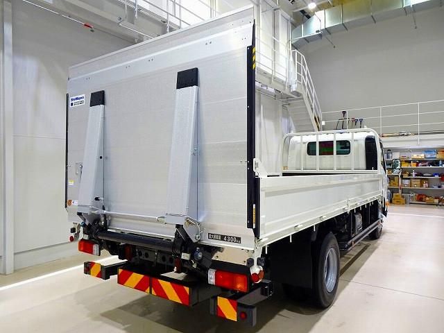 HINO DUTRO 2023 Image 31