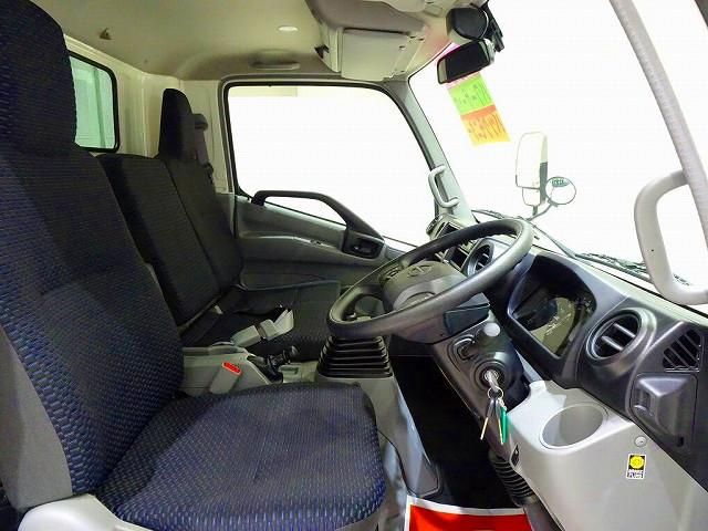 HINO DUTRO 2023 Image 31