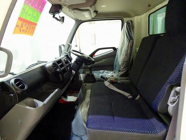 HINO DUTRO 2023 Image 31