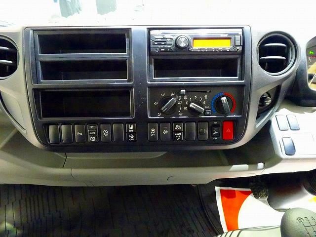 HINO DUTRO 2023 Image 31