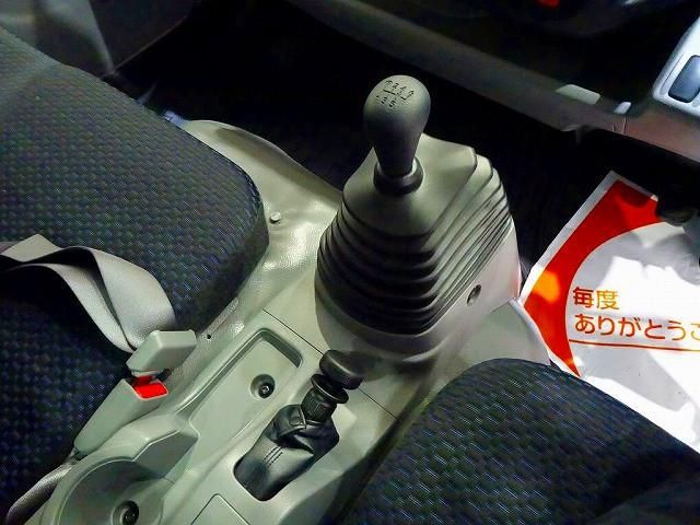 HINO DUTRO 2023 Image 31