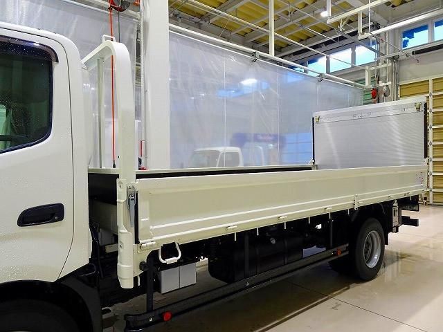 HINO DUTRO 2023 Image 31