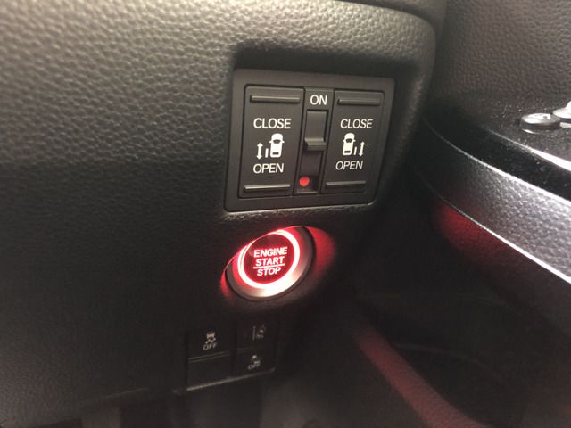 HONDA N BOX CUSTOM 2019 Image 31