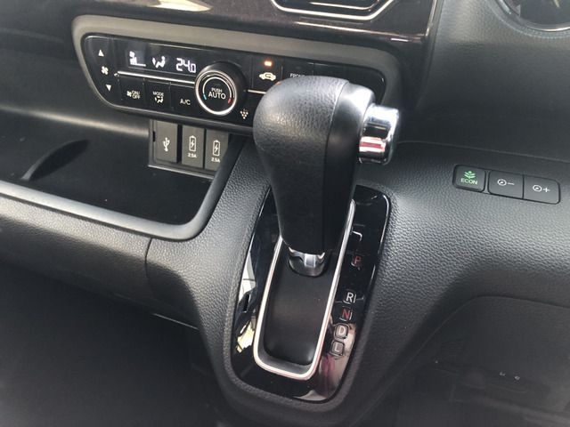 HONDA N BOX CUSTOM 2019 Image 31