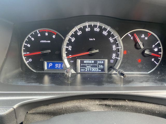 TOYOTA HIACE VAN 4WD 2014 Image 31