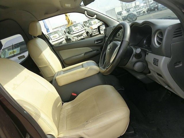 NISSAN CARAVAN WAGON 2016 Image 31