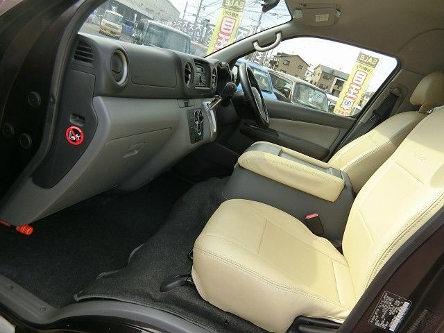 NISSAN CARAVAN WAGON 2016 Image 31