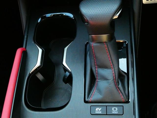 TOYOTA LEXUS ES300H 2023 Image 31