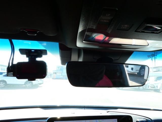 TOYOTA LEXUS ES300H 2023 Image 31