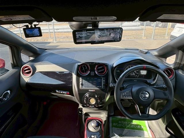 NISSAN NOTE 2017 Image 31