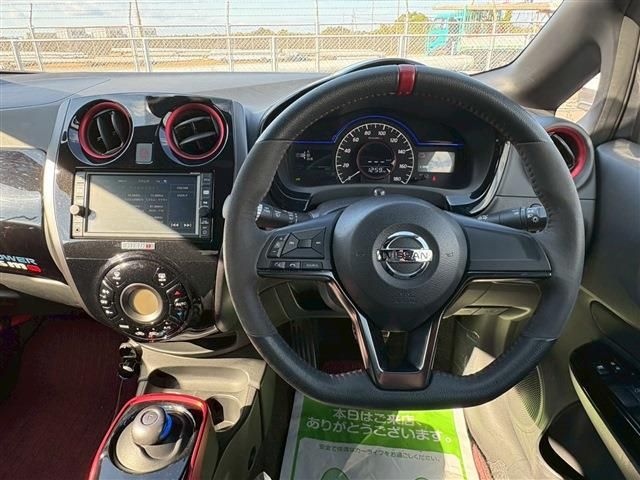 NISSAN NOTE 2017 Image 31