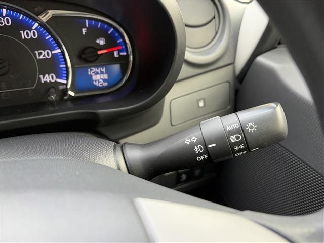 DAIHATSU MOVE CUSTOM 4WD 2014 Image 31