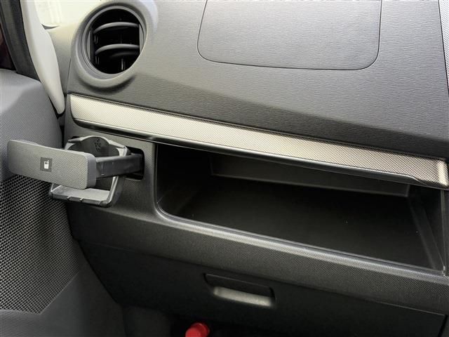 DAIHATSU MOVE CUSTOM 4WD 2014 Image 31