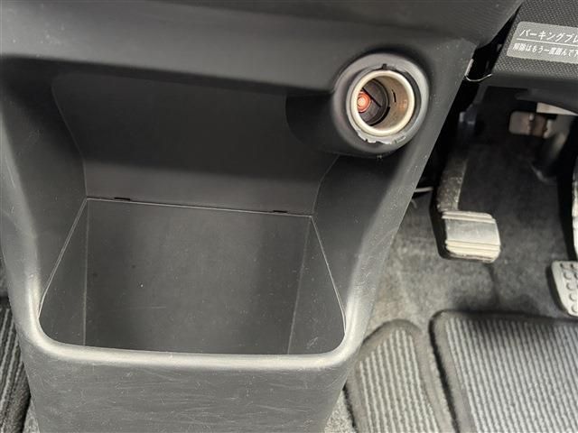 DAIHATSU MOVE CUSTOM 4WD 2014 Image 31