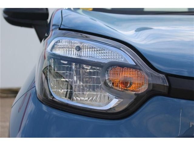 TOYOTA SIENTA HYBRID 2023 Image 31