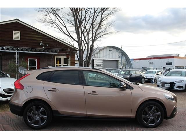 VOLVO V40 CROSS COUN 2014 Image 31