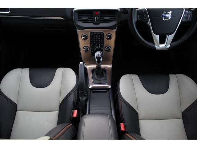 VOLVO V40 CROSS COUN 2014 Image 31