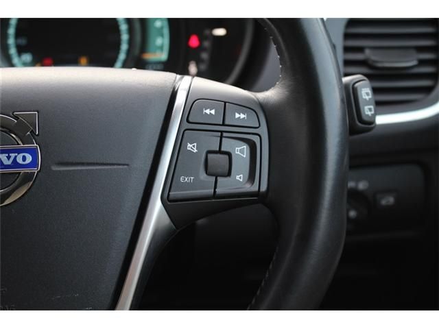 VOLVO V40 CROSS COUN 2014 Image 31